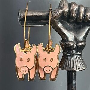 VINTAGE Edgar Berebi pig hoop earrings